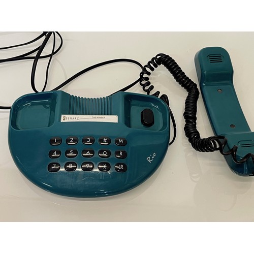 140 - Vintage trim phone telephone set in a teal blue.

This lot is available for in-house shipping