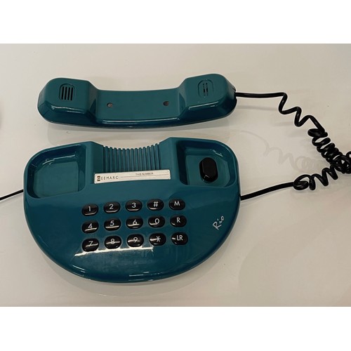 140 - Vintage trim phone telephone set in a teal blue.

This lot is available for in-house shipping