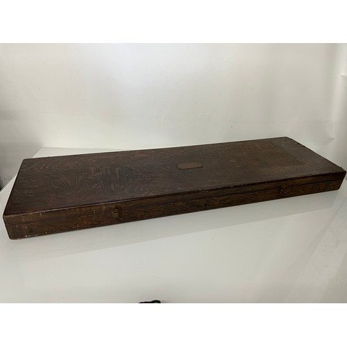 144 - Vintage wooden gun case 102.5cm x 31 cm x 7.5 cm.

This lot is available for in-house shipping