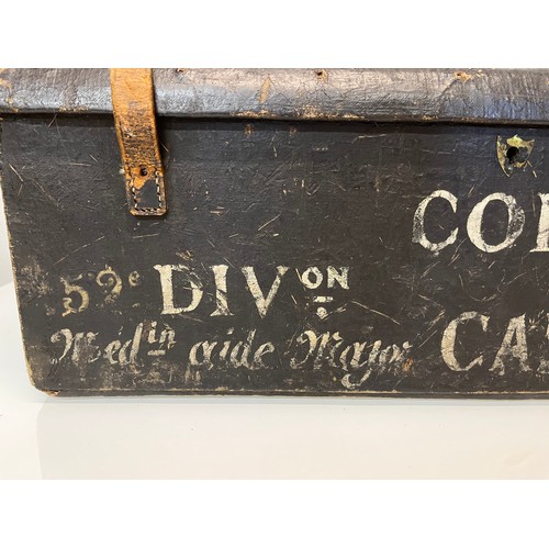 145 - Militaria, large lined canvas and wood officers trunk from WWI.  68 cm x 34 cm x 25 cm high

This lo... 