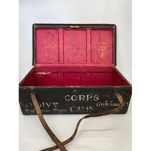 145 - Militaria, large lined canvas and wood officers trunk from WWI.  68 cm x 34 cm x 25 cm high

This lo... 