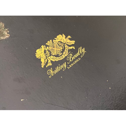 370 - Hat box and ladies hat from the late 1940’s.

This lot is available for in-house shipping