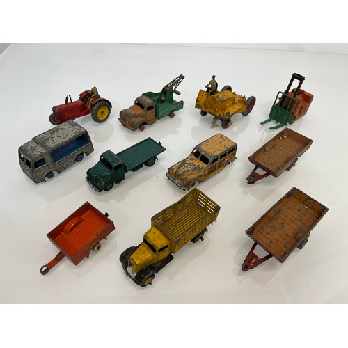 167 - A collection of diecast Dinky toys, tractors trailers etc.

This lot is available for in-house shipp... 