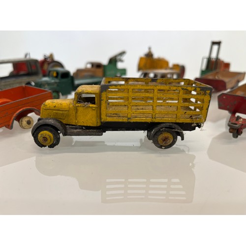 167 - A collection of diecast Dinky toys, tractors trailers etc.

This lot is available for in-house shipp... 