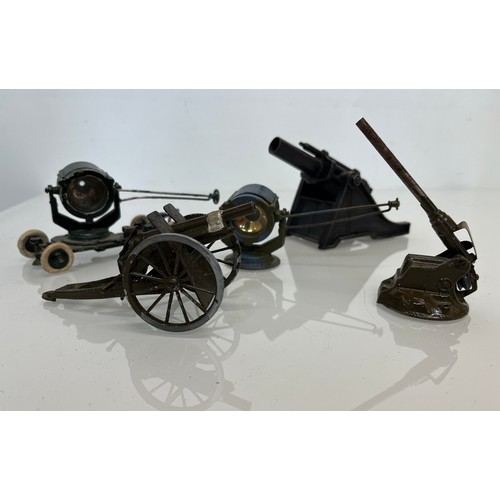172 - Britains military toys, five in all.

This lot is available for in-house shipping.