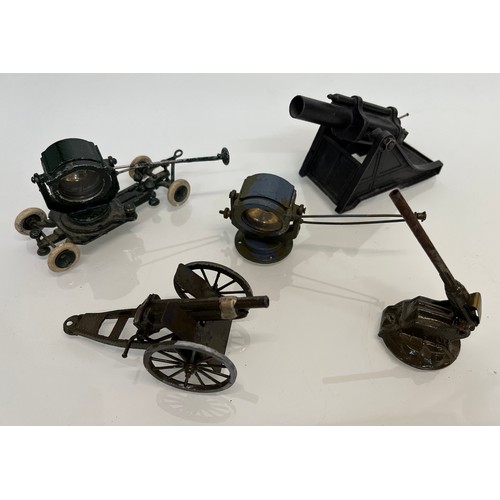 172 - Britains military toys, five in all.

This lot is available for in-house shipping.