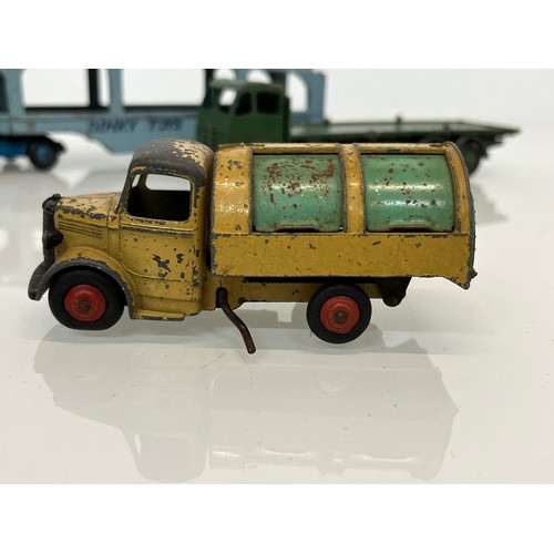 179 - A collection of diecast Dinky toys, commercial lorries and trucks.

This lot is available for in-hou... 