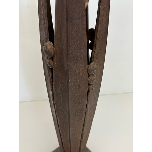 292 - A wrought iron Art Nouveau table lamp base, 50 cm high.

This lot is available for in-house shipping