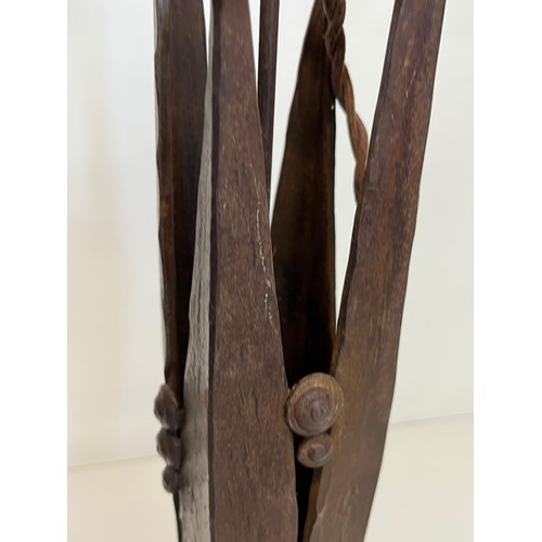 292 - A wrought iron Art Nouveau table lamp base, 50 cm high.

This lot is available for in-house shipping