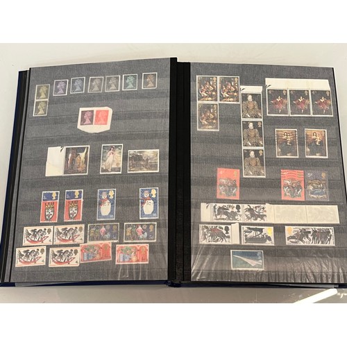 303 - Stamps an album featuring a collection of World stamps..

This lot is available for in-house shippin... 