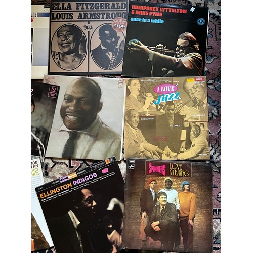 304 - Records, a collection of LP records, jazz blues and modern, 19 in all.

This lot is available for in... 