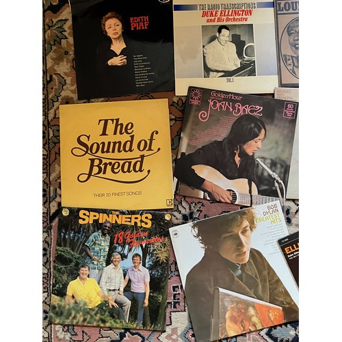 304 - Records, a collection of LP records, jazz blues and modern, 19 in all.

This lot is available for in... 