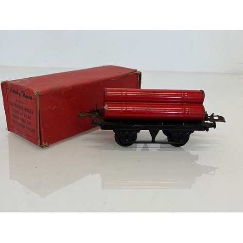 323 - Boxed Hornby O gauge Gas Cylinder Wagon.

This lot is available for in-house shipping