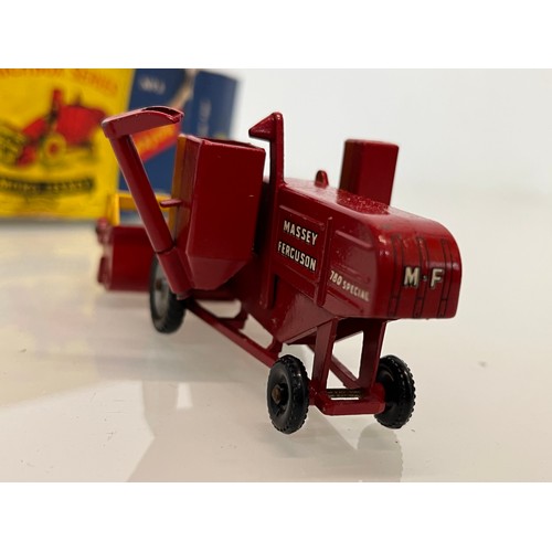 334 - A diecast Matchbox Major Toy No 5, a Massey Ferguson combine harvester.

This lot is available for i... 