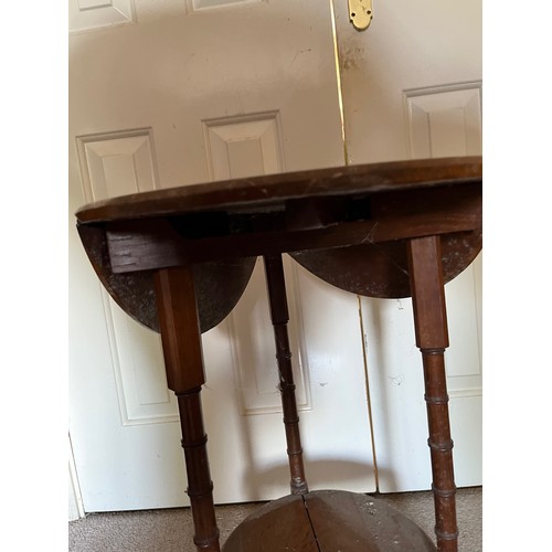 267 - Unusual clover leaf shaped drop leaf side table. 48 cm dia x 60 cm high

This lot is collection only