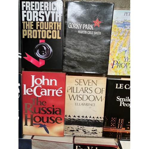 416 - Books a collection of 17 hard backed novels, Forsyth Mayle, Sharp, Le Carre, Cruz Smith etc.

This l... 