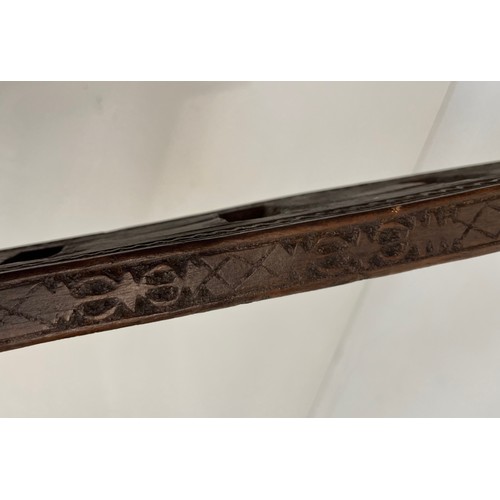 10 - C19th Hand craved wooden section 82 cm long.

This lot is available for in-house shipping