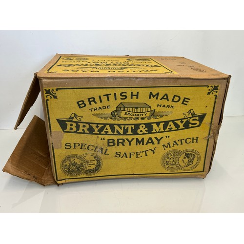 166 - Phillumeny, a large packing box advertising for Bryant and May matches. 47 cm x 30 cm x 32 cm.

This... 