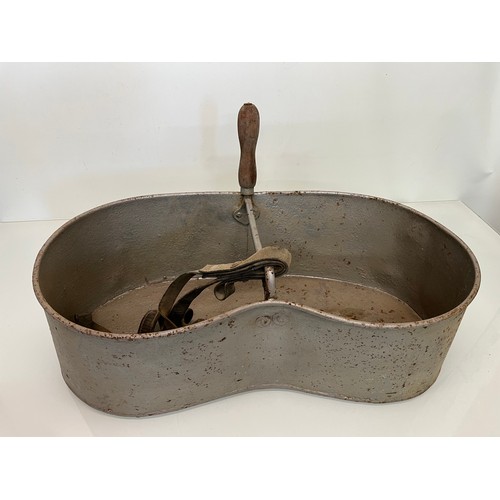 167 - A galvinised seed sewing bucket, a galvinised pail and a wire potato basket.

This lot is collection... 
