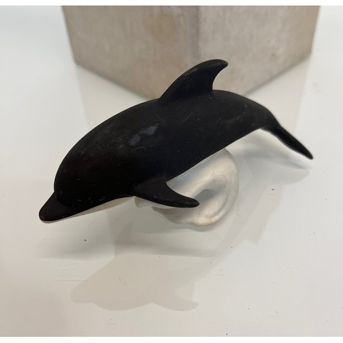 182 - A boxed Highbank porcelain figurine of a Dolphin.

This lot is available for in-house shipping