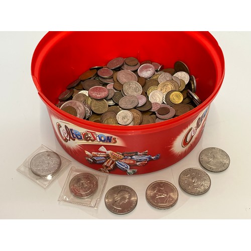 199 - A tub of coins.

This lot is available for in-house shipping