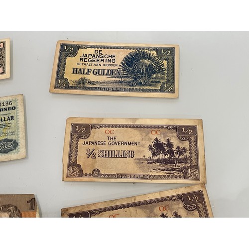 202 - A collection of post war Japanese bank notes etc.

This lot is available for in-house shipping