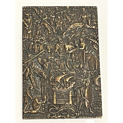 207 - Cast bronze plaque depicting Viking Norman Crusdaers and other invasion forces.

This lot is availab... 