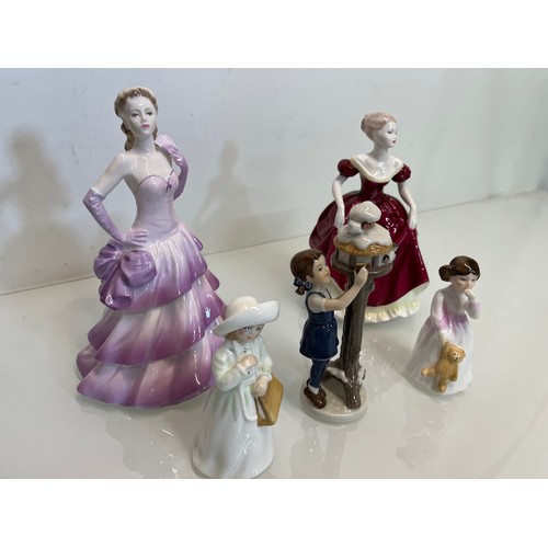 442 - A collection of ceramic figurines, Coalport, Copenhagen and Royal Doulton etc.

This lot is availabl... 