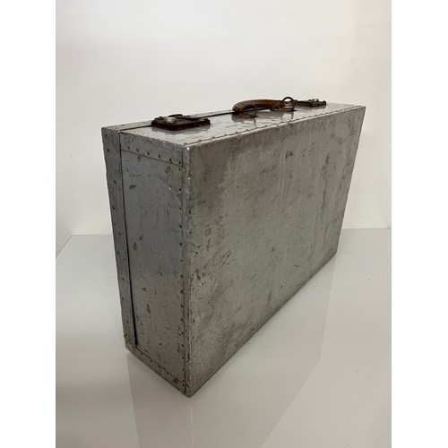 22 - Industrial luggage, photographic storage, an aluminium case marked for a photographer, 60 cm x 39 cm... 