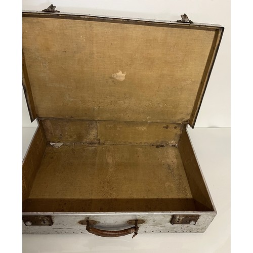 22 - Industrial luggage, photographic storage, an aluminium case marked for a photographer, 60 cm x 39 cm... 