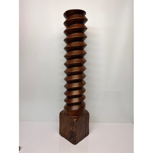 250 - Large 99cm high hard wood threaded post from a C19th wine press, 20 cm wide base.


This lot is avai... 