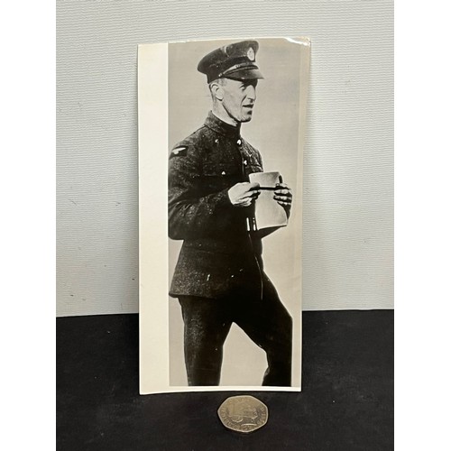 141 - Ephemera, military, brough motorcycle Lawrence of Arabia interest, Period press photo  of TE Lawrenc... 