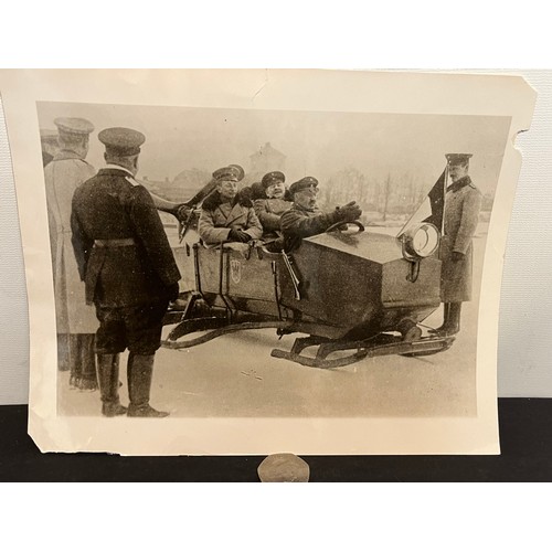 149 - Ephemera, military WWI german interest, a period press photo of the Kaisers son in an aero engine mo... 