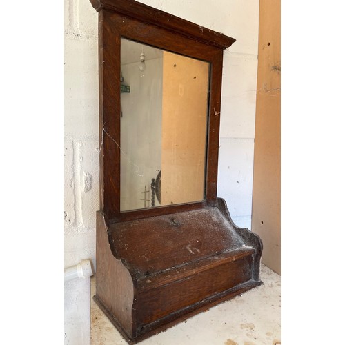 232 - Mirror backed oak hall cupboard, 60 cm high x 33 cm wide x 16 cm  deep.

This lot is collection only