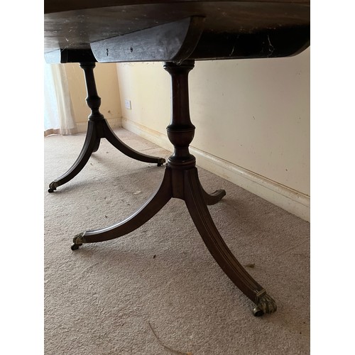 244 - Extending D end dinning table, single extension leaf.

This lot is collection only.