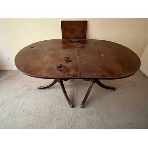 244 - Extending D end dinning table, single extension leaf.

This lot is collection only.