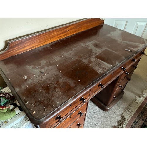 245 - Mahogany knee hole desk.

This lot is collection only.