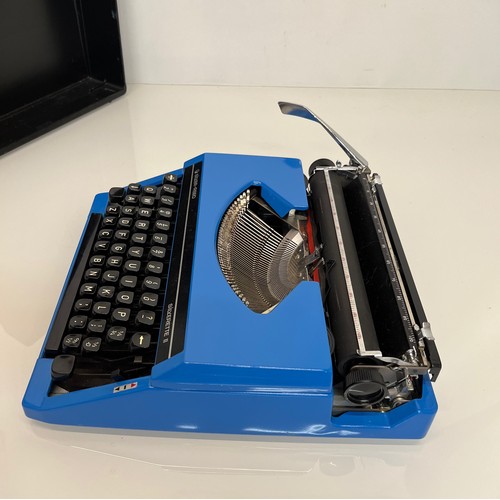 468 - Cased portable typewriter 1970’s vintage.

This lot is available for in-house shipping