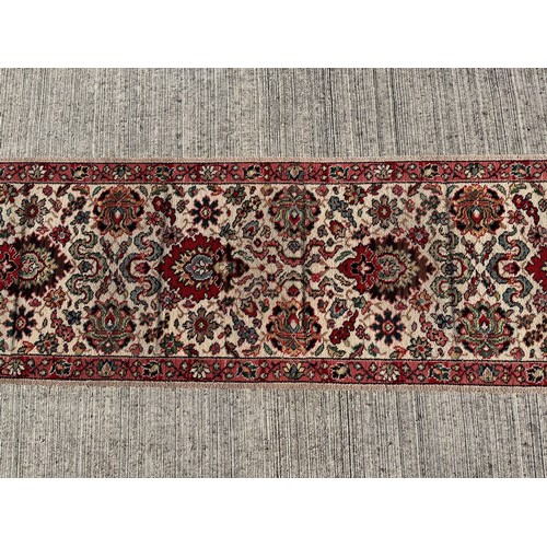 497 - A 6.2m long x 69 cm wide carpet, a good condition hall runner.


This lot is collection only