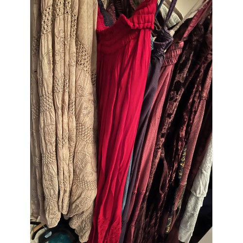 501 - Collection of boxed ladies clothes.

This lot is available for in-house shipping