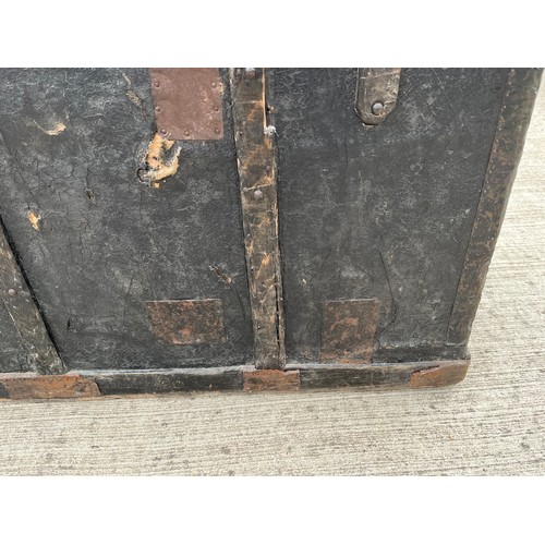 353 - C19th metal and wood bound storage trunk by Amand Pasquier of Paris. 72 cm x 43 cm x 59 cm high.

Th... 