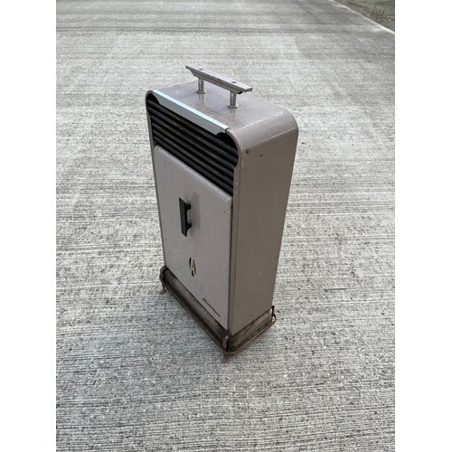 354 - Mid century furniture an Aladdinique paraffin heater from the early 70’s.

This lot is collection on... 