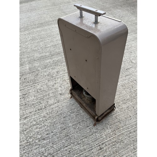 354 - Mid century furniture an Aladdinique paraffin heater from the early 70’s.

This lot is collection on... 