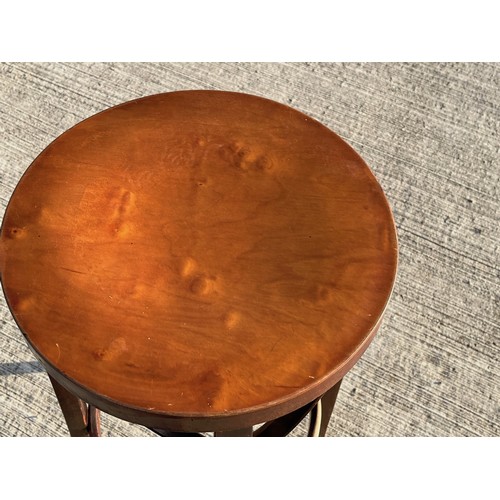 359 - Thonet style bentwood stool or stand, nice burr veneer to the top, 36 cm in diameter 75.5 cm tall.

... 