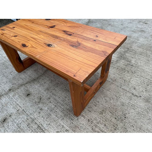 12 - Mid century furniture, a pine side table by Habitat. 99cm x 52 cm x 46 cm high.

This lot is collect... 