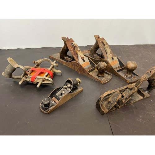 56 - Tools, five wood working planes, Stanley etc, from a large collection of carpentry and other tools.
... 