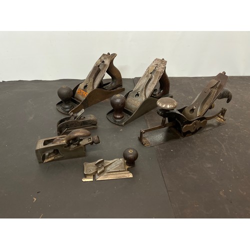 60 - Tools, six wood working planes, Stanley etc, from a large collection of carpentry and other tools.

... 