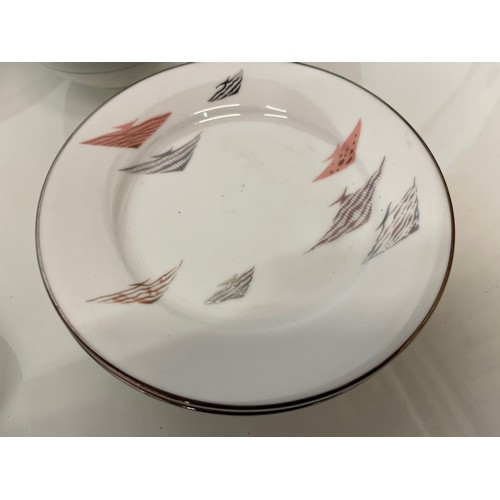 77 - Mid Century table wares decorated with Angel Fish. 

This lot is available for in-house shipping