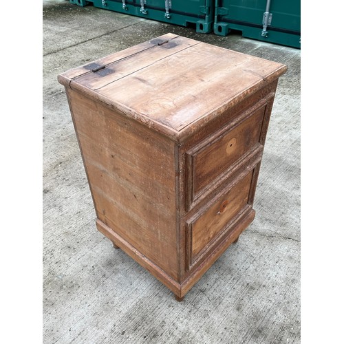 90 - Pine storage unit with two faux drawers and hinged lid, 51cm x 49 cm x 85 cm high.

This lot is coll... 