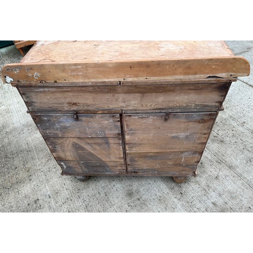 91 - Pine storage chest with 10 drawers, 90 cm x 60 cm x 79 cm high.

This lot is collection only